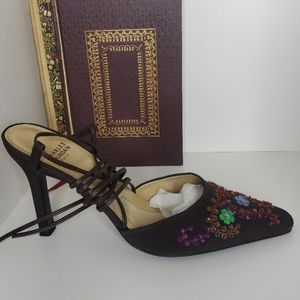 Charles Jourdan Pumps